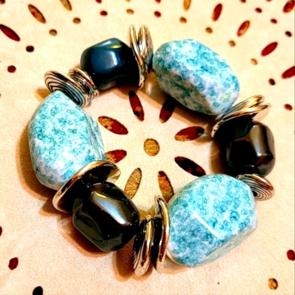 Chunky Green Agate Stone Beaded Silver Bracelet